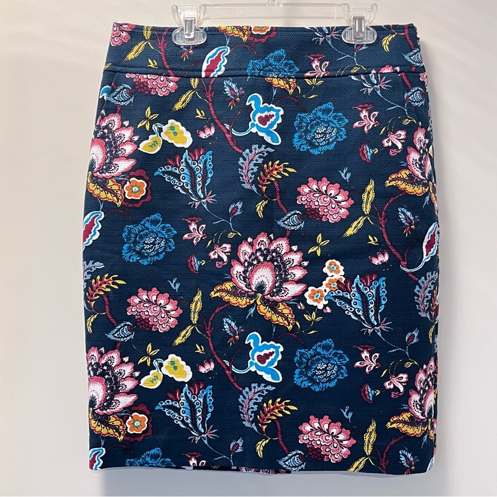 Loft Floral Pencil Skirt - Picture 15 of 15